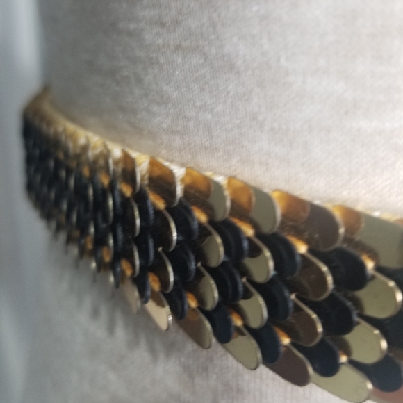 Vintage unique goldtone scales stretch belt - Picture 8 of 8